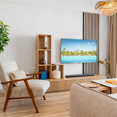 Estepona, Walk To And Old Town *