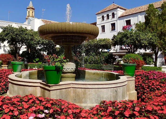Estepona, Walk To And Old Town Apartamento