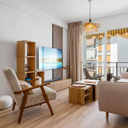 Estepona, Walk To And Old Town Lägenhet