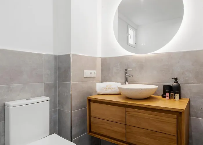 Estepona, Walk To And Old Town *