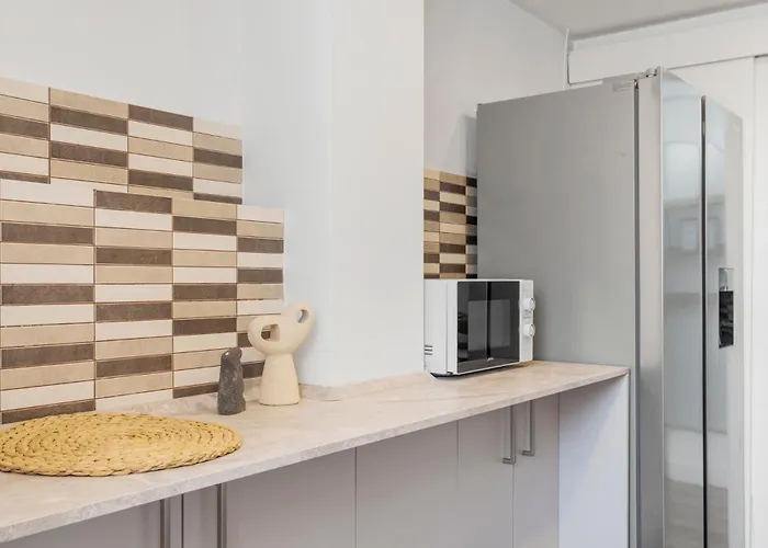 Estepona, Walk To And Old Town