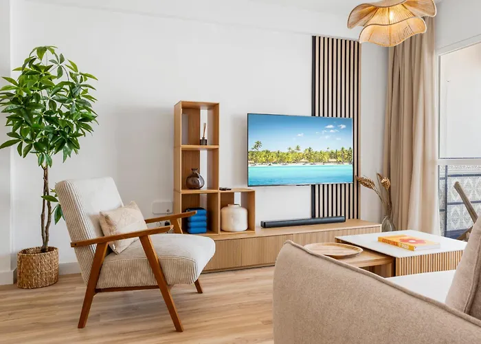 Estepona, Walk To And Old Town *