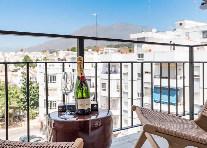 Estepona, Walk To And Old Town