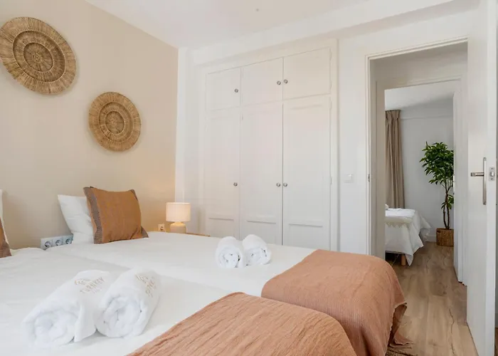 Estepona, Walk To And Old Town